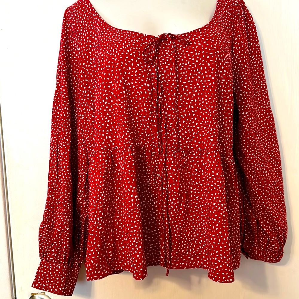 1x AVA&VIV LONG SLEEVE Red shirt with white spotsNwot